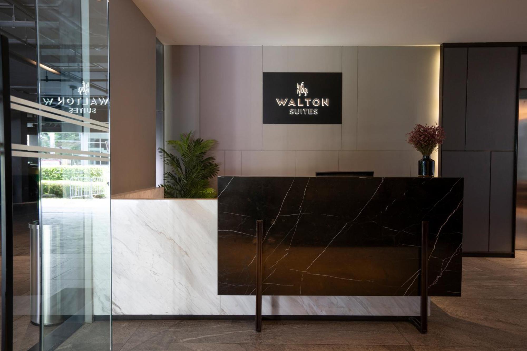 Walton Suites Sukhumvit Banguecoque Exterior foto