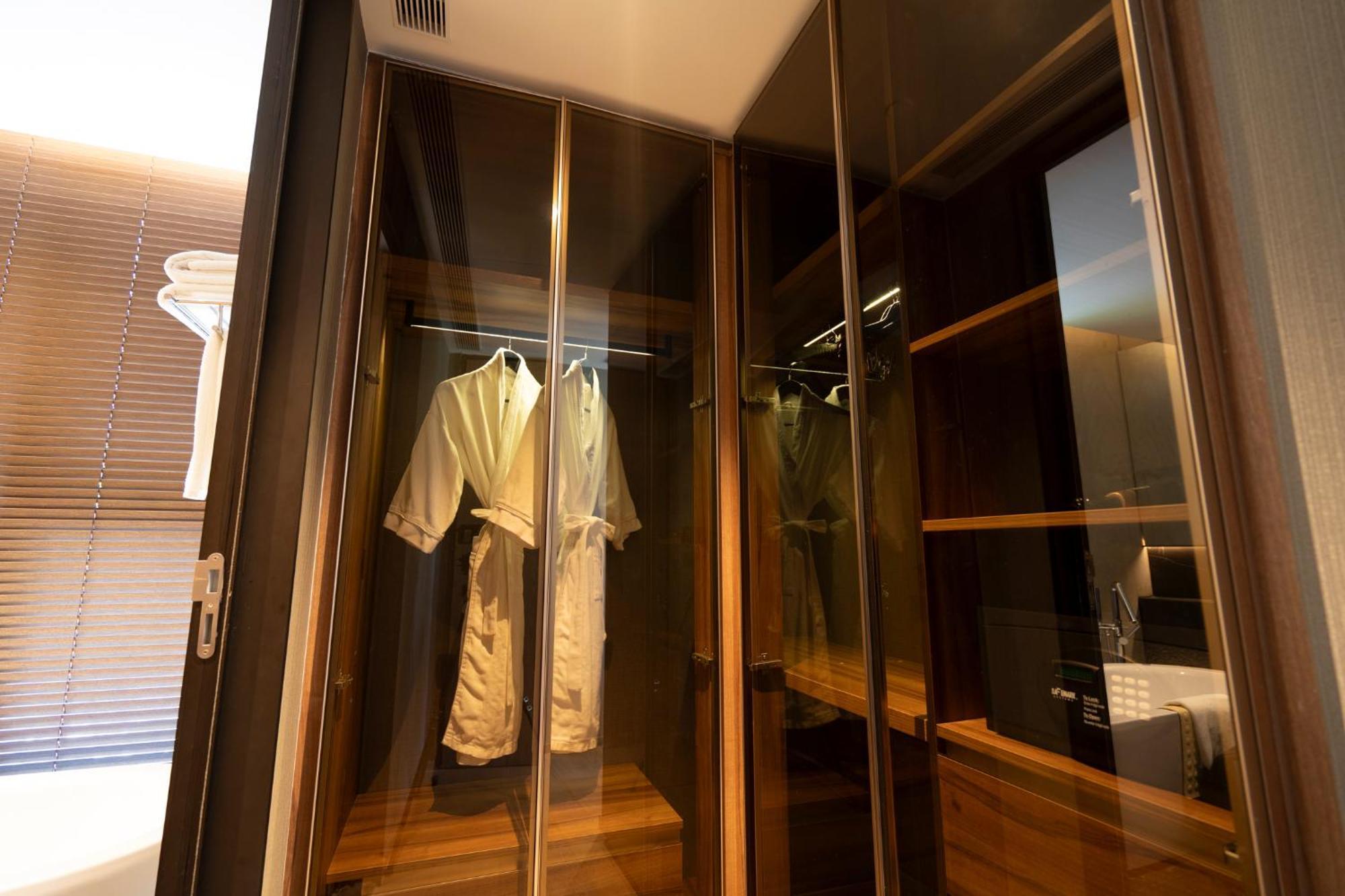 Walton Suites Sukhumvit Banguecoque Exterior foto