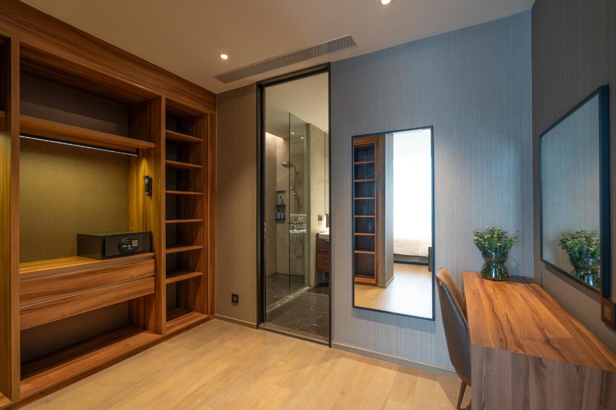 Walton Suites Sukhumvit Banguecoque Exterior foto