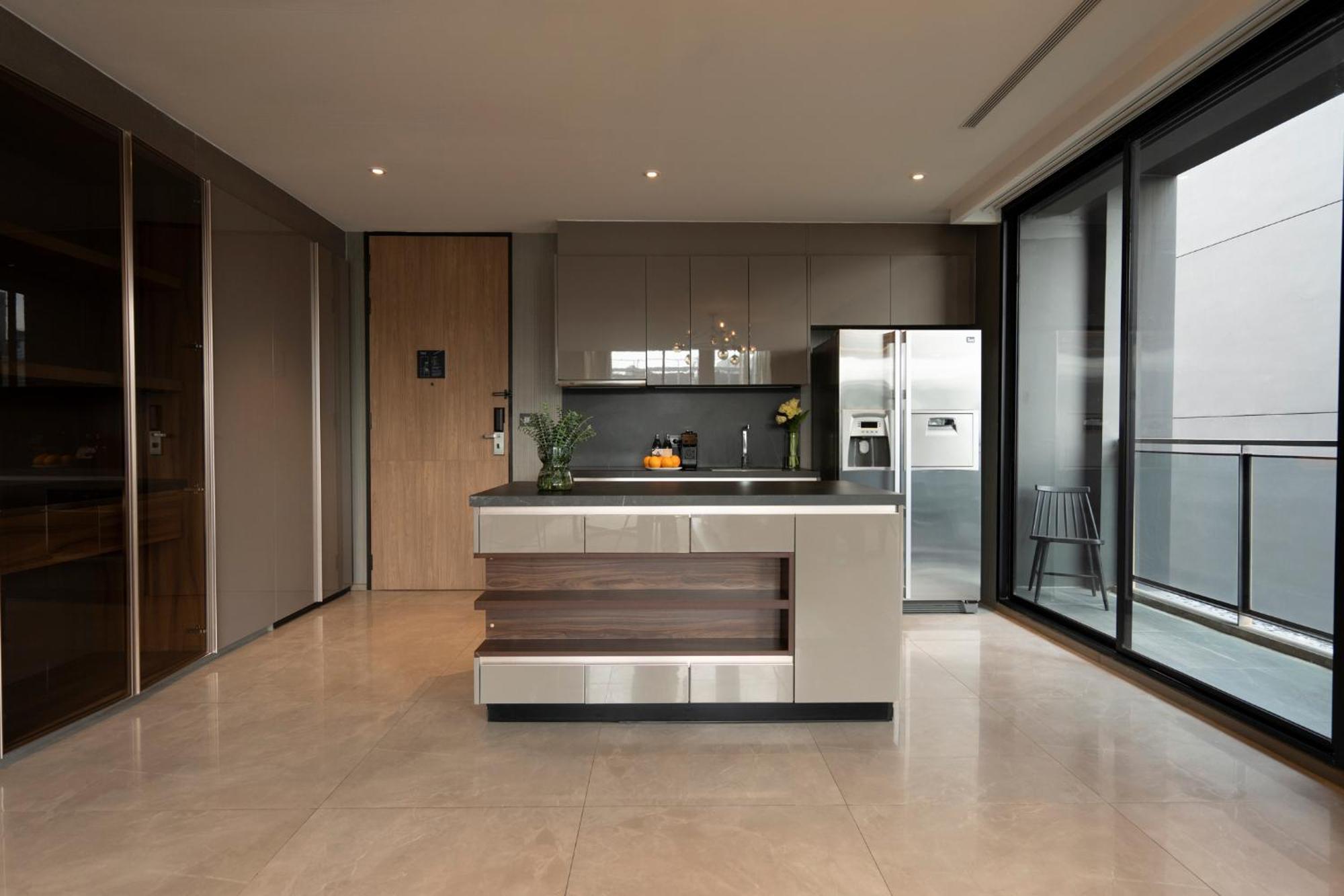 Walton Suites Sukhumvit Banguecoque Exterior foto